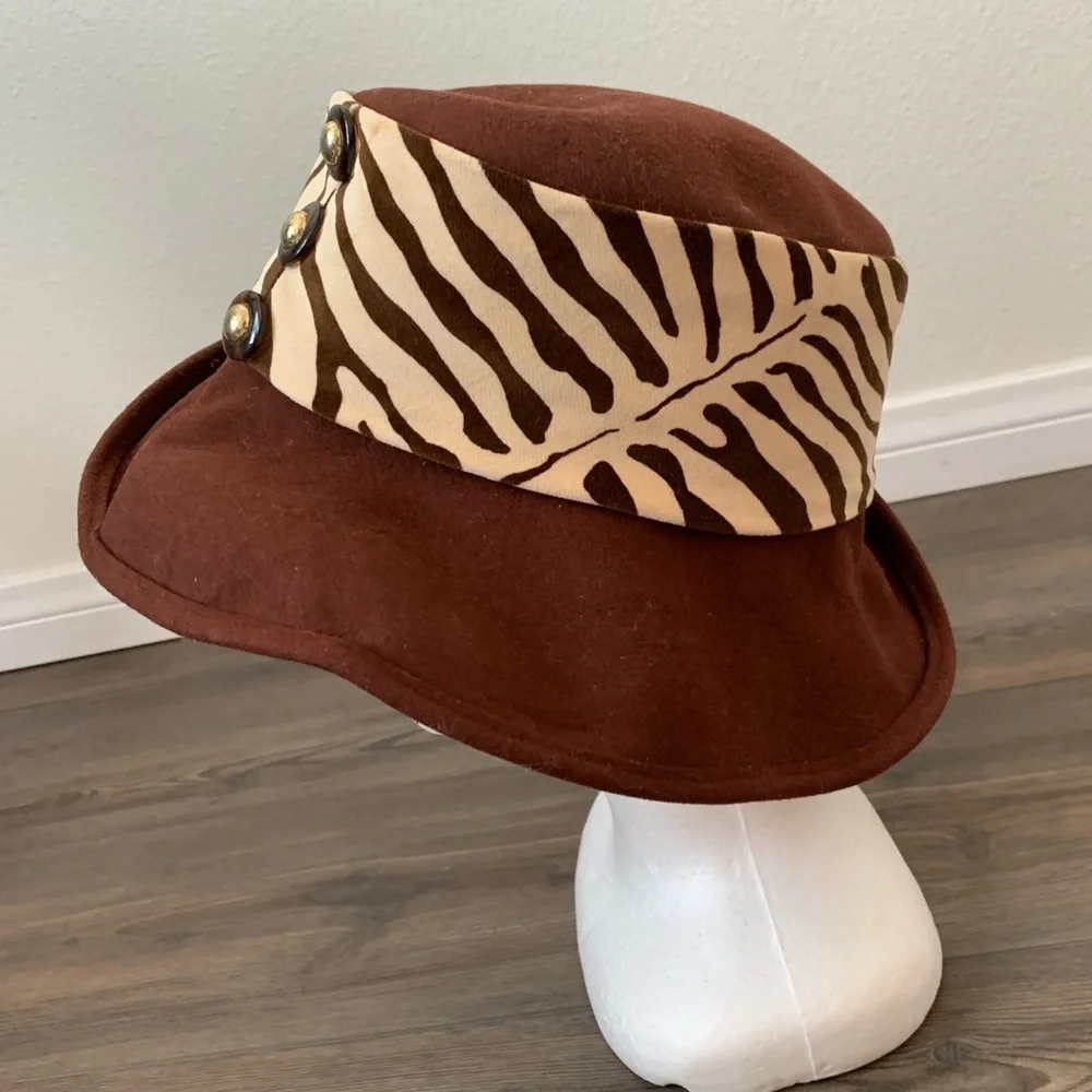Whittall & Shon hat